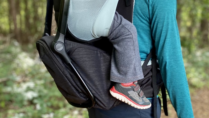 thule sapling backpack - the thule sapling doesn&#039;t have stirrups to rest feet, but the...