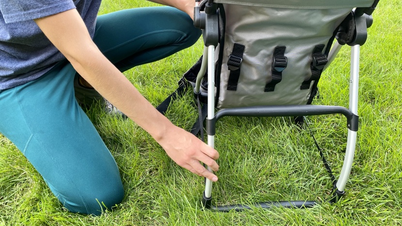 chicco smartsupport backpack - raise or lower the height of the child's seat by adjusting the three...