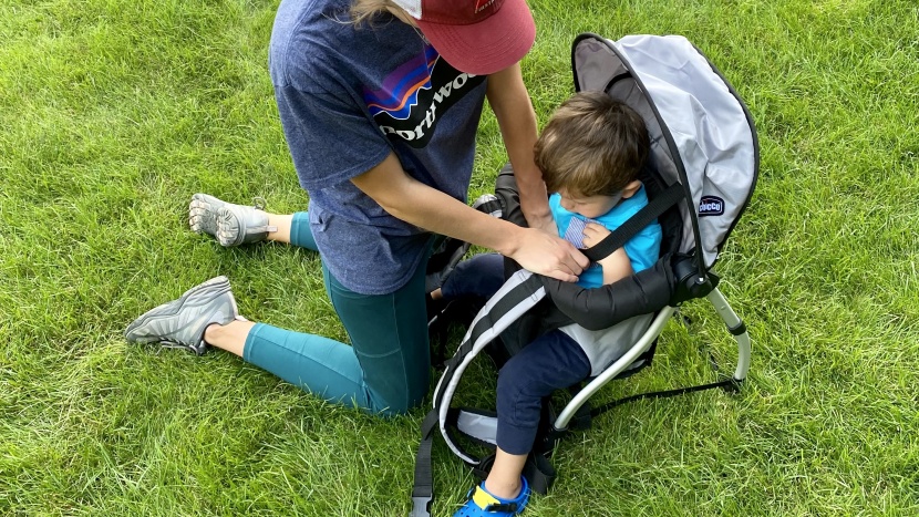 chicco smartsupport backpack - the chicco lacks features to make it a comfortable ride for little...