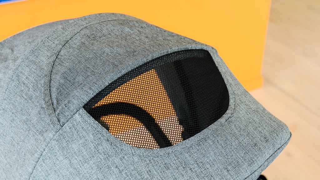 evenflo pivot xpand double - the canopies on the evenflo have mesh filled peek-a-boo windows.