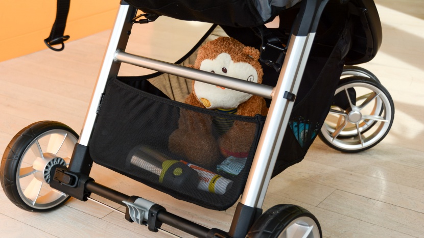 the rear access of the city mini 2 storage bin is hindered by the...