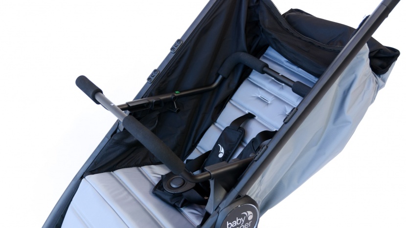 you only need to remove the canopy on the mini 2 not the entire seat...