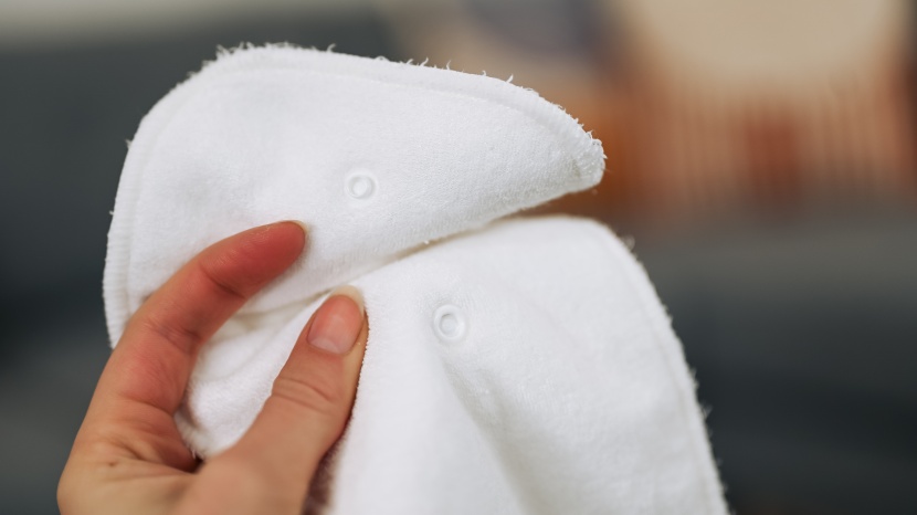 mama koala 2.0 - the mama koala insert has snaps so that you can modify it based on...