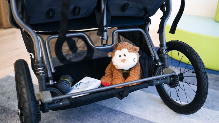 joovy zoom x2 double - the joovy storage bin is a good size, but the weight limit is only...