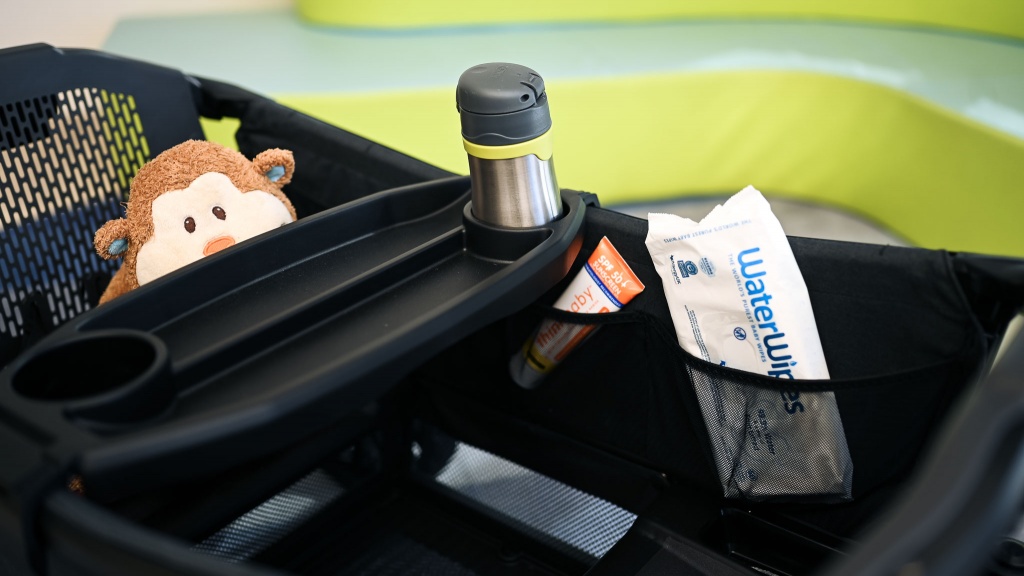 veer cruiser - the only storage on the veer is side pockets and the snack tray...