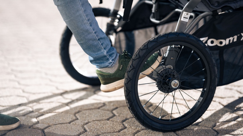 joovy zoom x2 double - while the joovy brakes are single-action, we had difficulty getting...