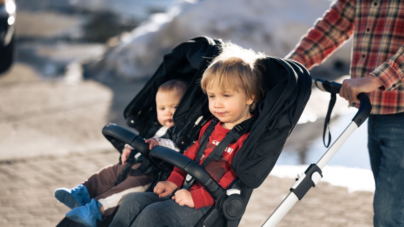 bugaboo donkey5 - the donkey seats are relatively comfortable, but the leg rests are...