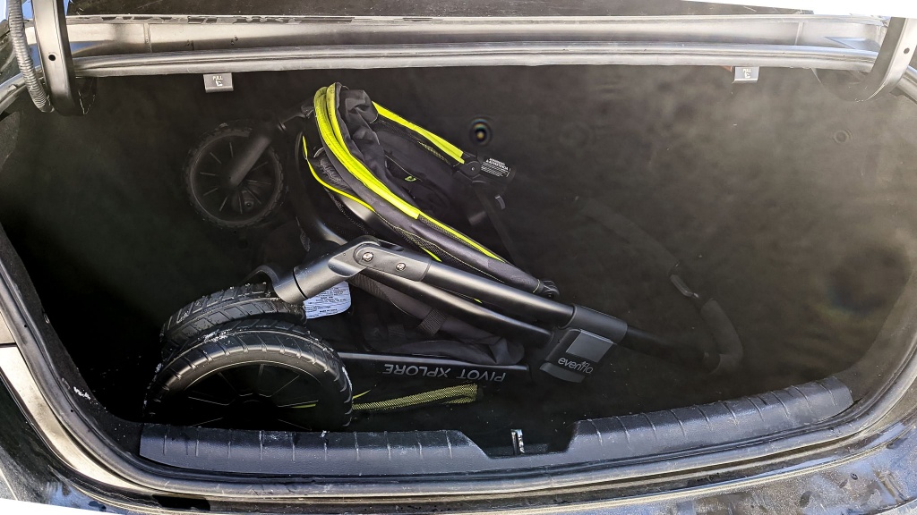 evenflo pivot xplore wagon - the xplore fit well in our sedan trunk space.