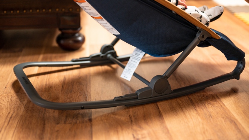the maxi-cosi base has a plastic base, which helps reduce the seat's...