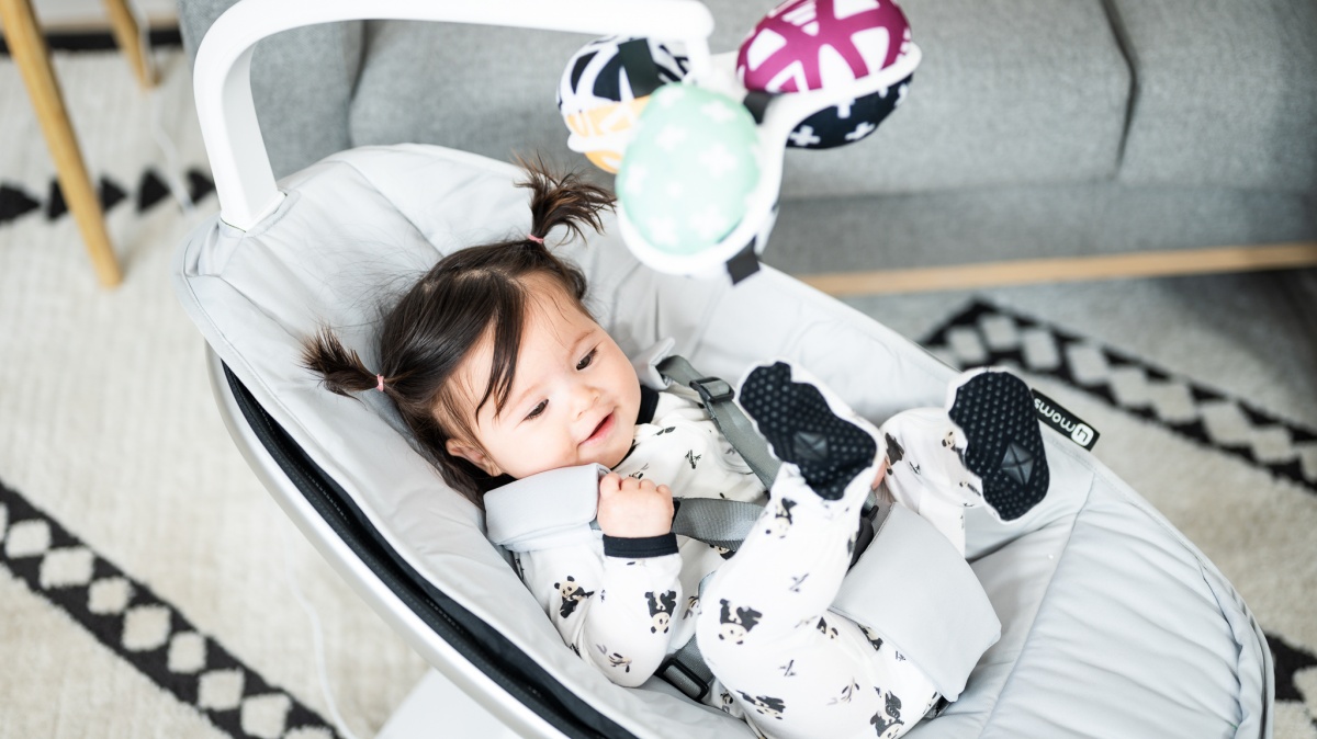 4moms mamaroo multi-motion baby swing review