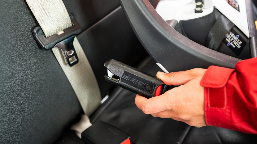 chicco fit2 - the fit 2 latch connectors are push-style connectors with plenty of...