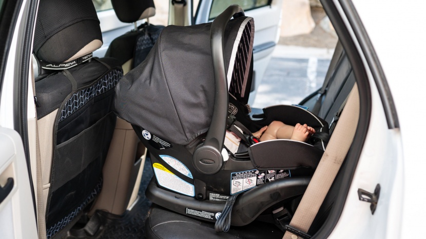 graco snugride 35 lite lx - the graco lite lx is harder to install using latch than we&#039;d like.