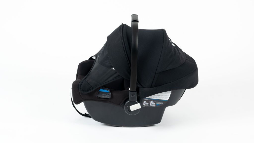 bugaboo turtle one by nuna - the turtle has a mid-point weight that is average for the group at...