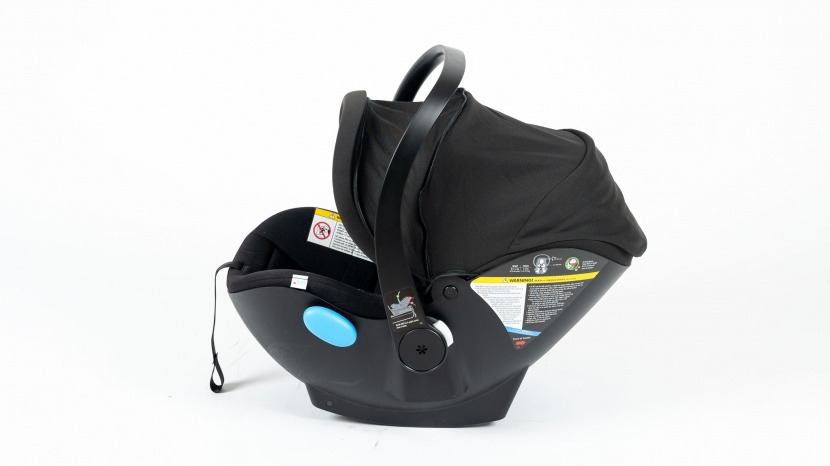 clek liing - the shell of the liing carrier is nice looking but was easily marred...