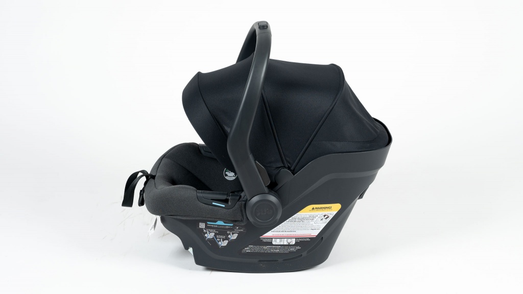 uppababy mesa max - the shell on the max is largely smooth, but there are some crevices...
