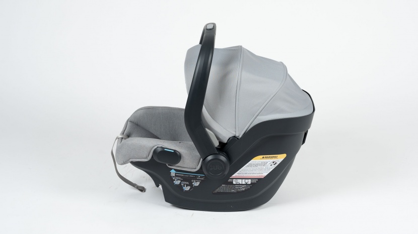 uppababy mesa v2 - the carrier of the mesa v2 is about average for the group, with a...