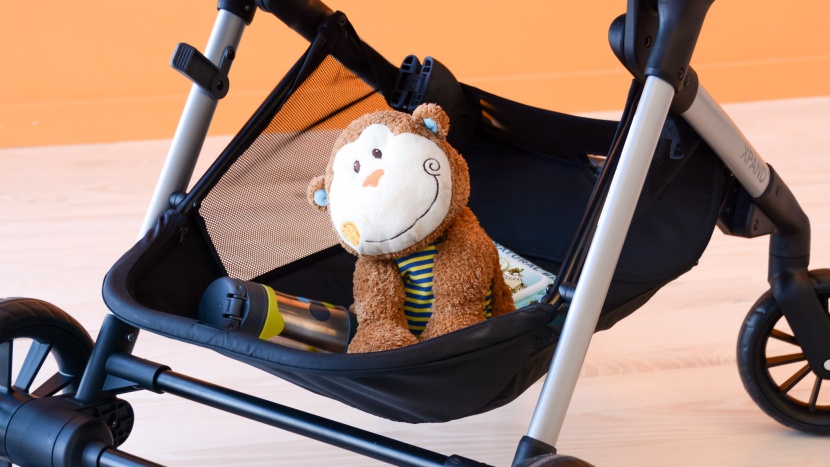 evenflo pivot xpand combo - the xpand is easy to access and very large fitting our extra-large...