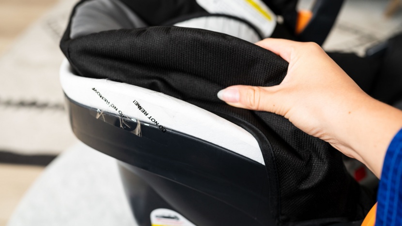 chicco keyfit 30 - the keyfit 30 has eps foam for help with impact absorption.