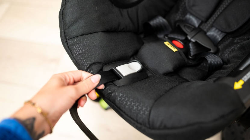 doona - the doona release button feels overdone with a large plastic bevel...