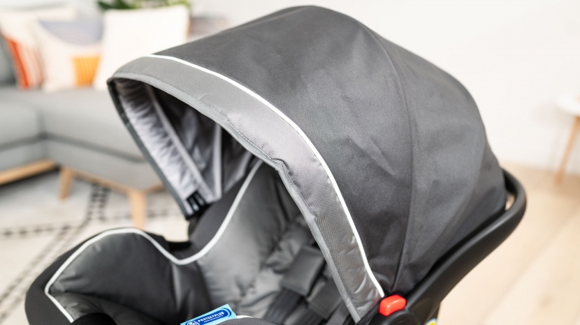 graco snugride snuglock 35 - the snuglock canopy is a nice size and avoids looking frumpy, but...