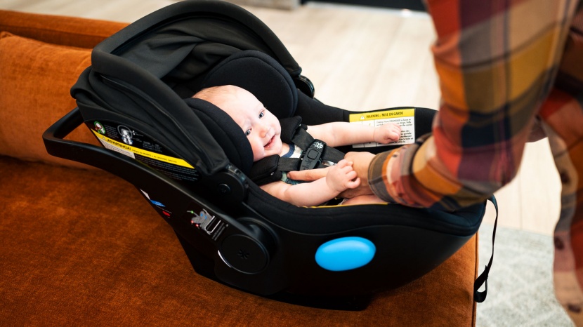 clek liing - the liing offers padding on the headrest, shoulder straps, and...