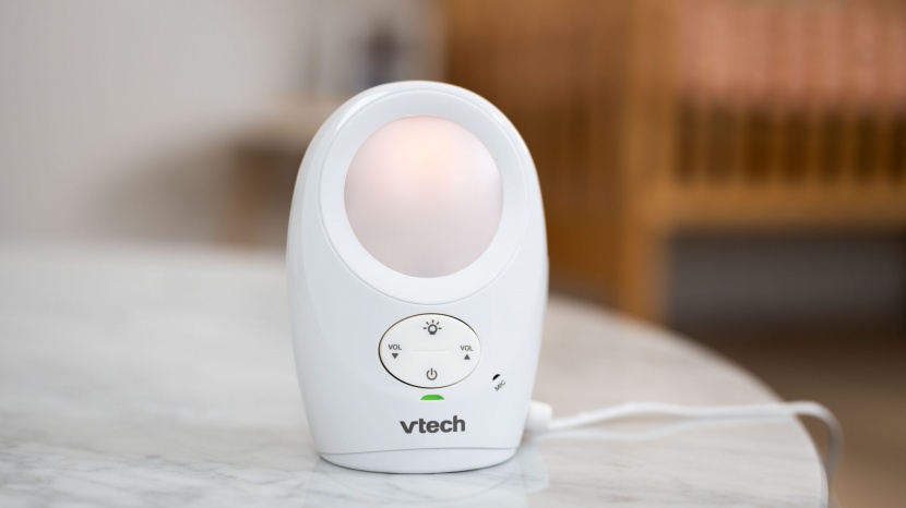 vtech dm1211 - the vtech dm1211 has a soothing night light glow.