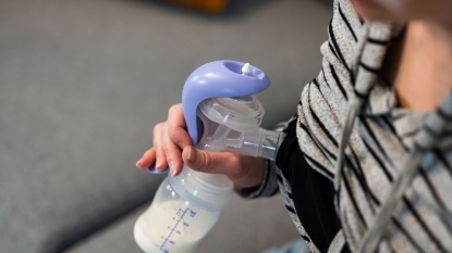 Lansinoh Manual Breast Pump Review (The Lansinoh is our favorite manual breast pump.)