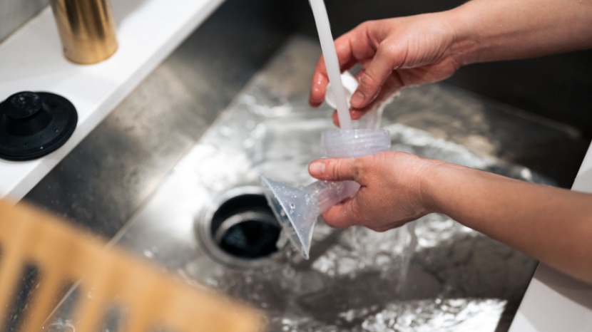 spectra s2 plus - cleaning the spectra s2 plus isn&#039;t challenging. there are just lots...