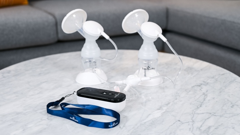 baby buddha - you can pump both breasts with the buddha, which can save time.