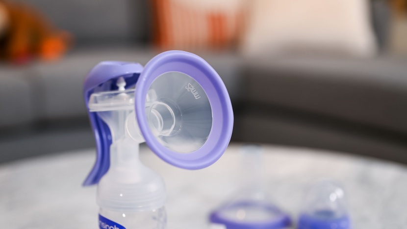 breast pump - testers like the soft silicone edge on the lansinoh flange edge.