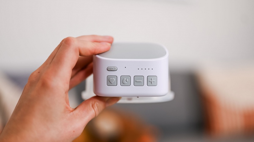 momcozy s9 wearable breast pump - the momcozy s9 user interface has no display. instead, it has four...