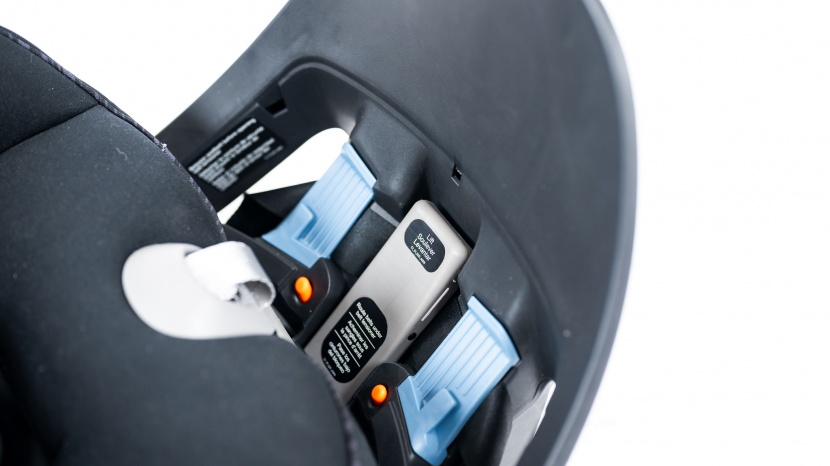 cybex sirona s - if the sirona base gets gunk or liquids dried inside, it could make...