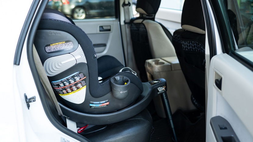 cybex sirona s - installing the sirona with the vehicle belt isn&#039;t as easy as the...