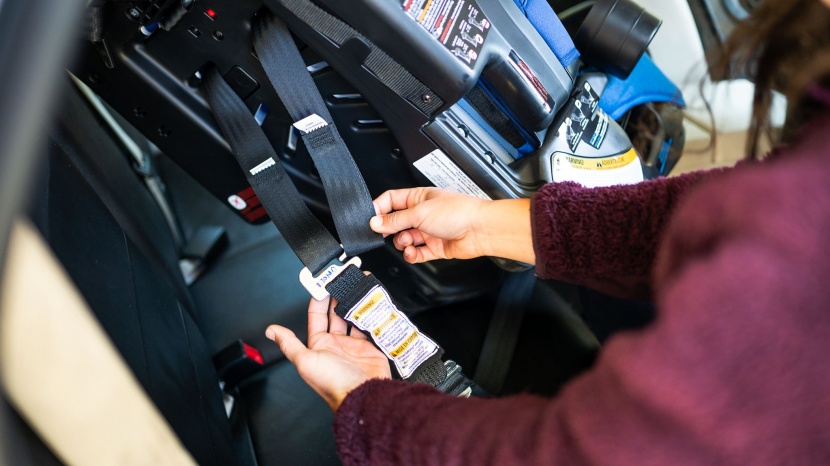 diono radian 3rxt safe+ - the splitter plate on the dion is easy enough to use, but no matter...