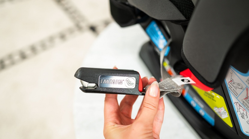 the slimfit has our preferred push-style design that is easy to use.