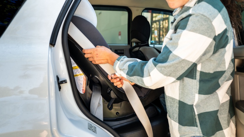 we had to try extra hard with the maxi-cosi to get the belt tight...