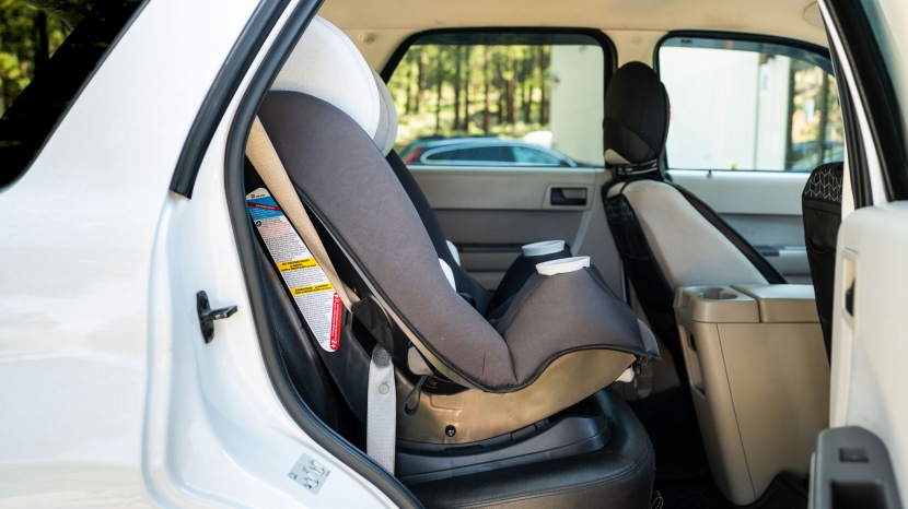 maxi-cosi pria all-in-one - installing the maxi-cosi using the vehicle belt is no better than...