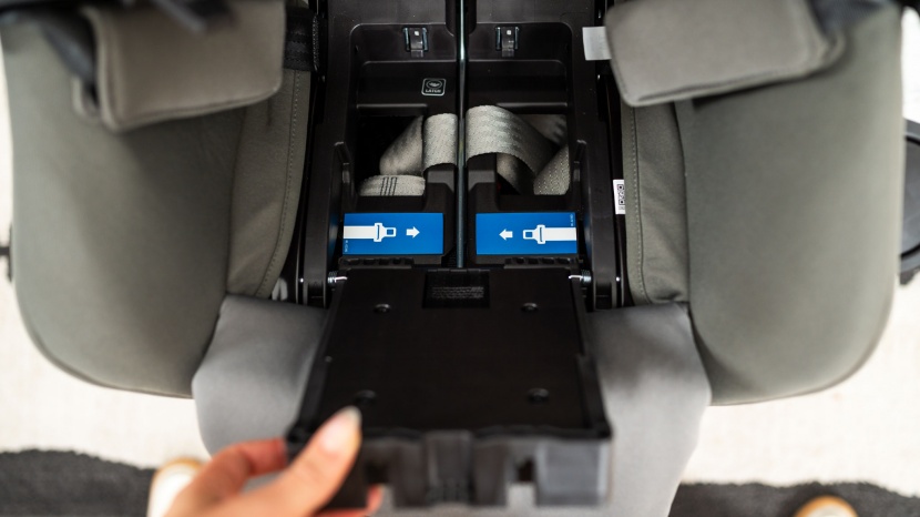 nuna rava - the latch connectors and strap on the rava tuck into pockets under...