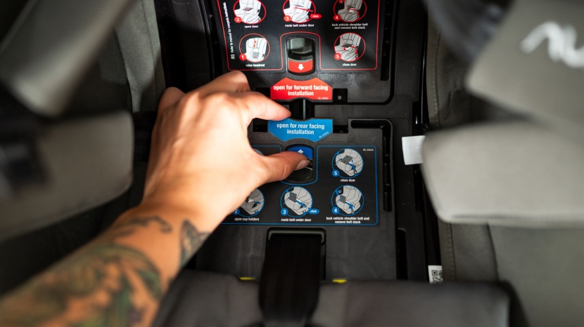 nuna rava - the routing system on the rava has a lot going on in a small space...