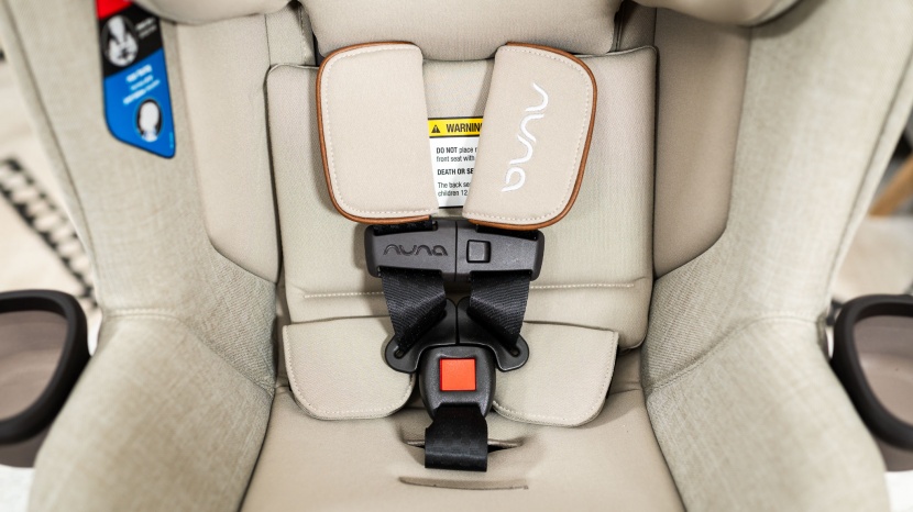 nuna revv - the revv buckle and chest clip are average for the group and the...