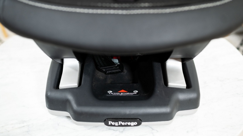 latch connector storage is on the base of the peg under the chair...