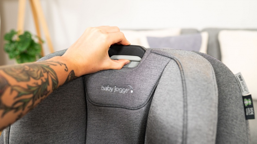 baby jogger city turn - the harness height adjustment on the city turn is a simple pinch...
