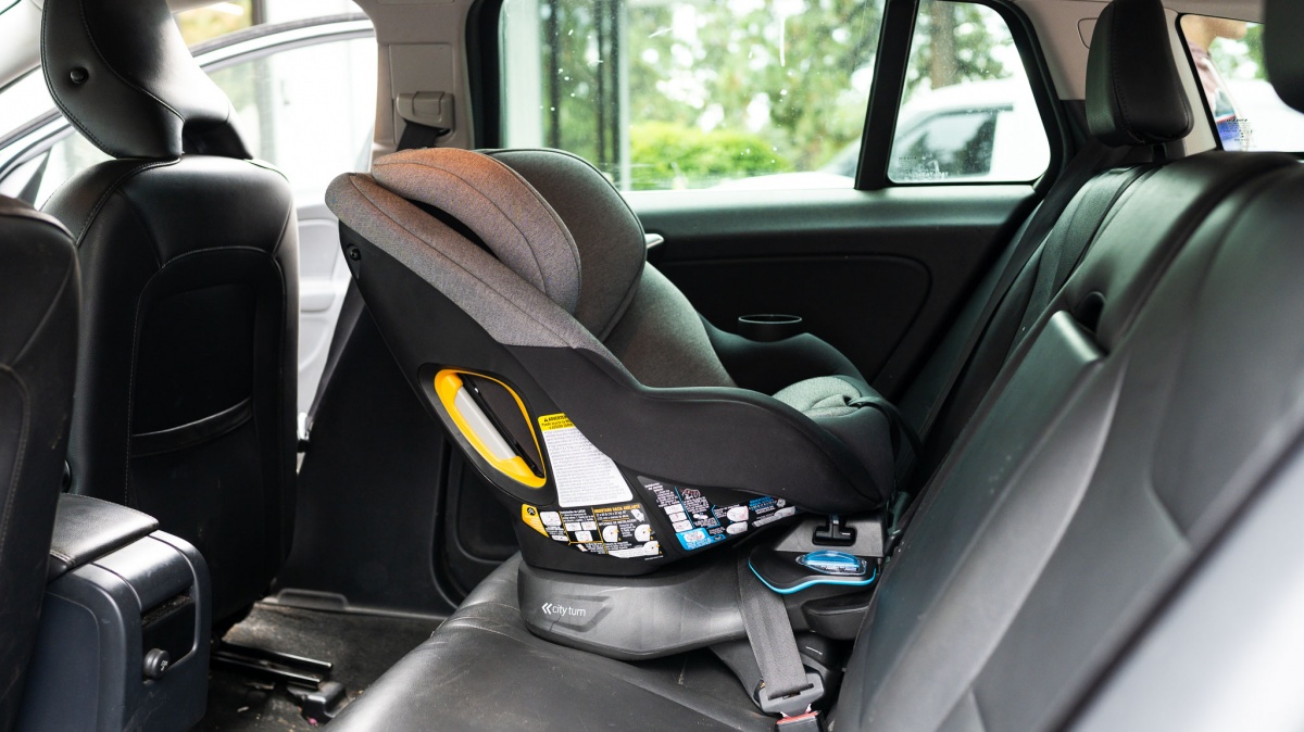 baby jogger city turn convertible car seat review