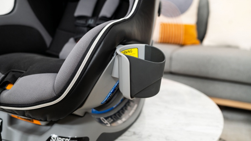 chicco nextfit zip - the cup holder on the nextfit is removable and can be placed on...