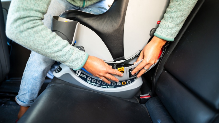 chicco nextfit zip - each side of the nextfit has a storage pocket for the latch...