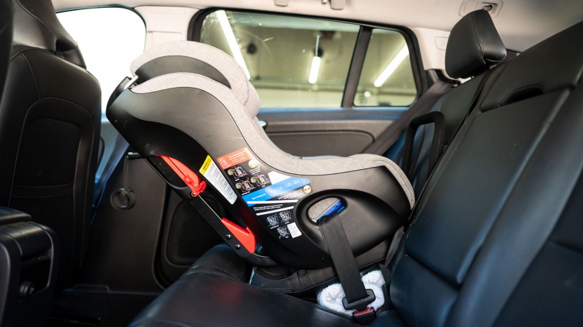 clek fllo - we had to use a towel to install the fllo to get the right angle for...