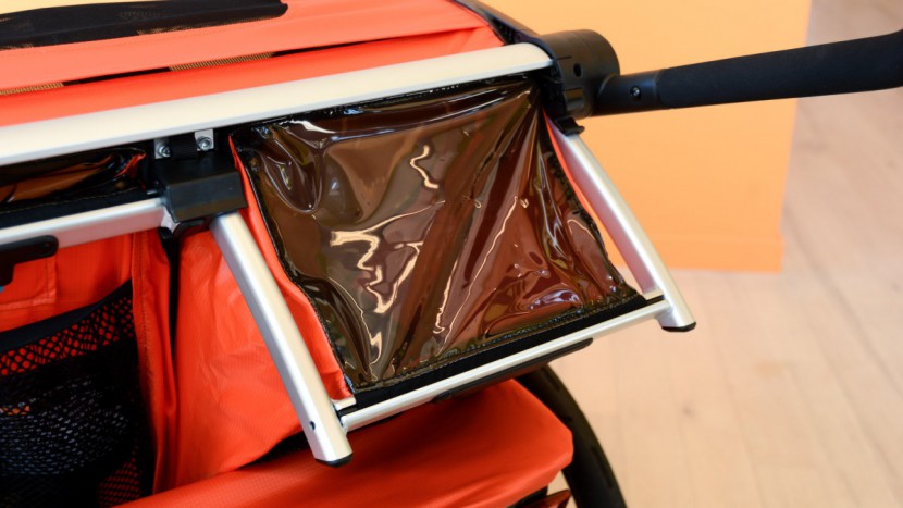 thule chariot cross 2 with jogging kit - the chariot cross 2 seats recline and include a vinyl peek-a-boo...