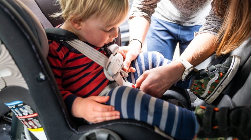 cybex sirona s - the sirona prongs slide into the buckle with only a little pressure.