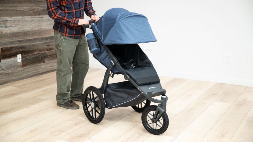 jogging stroller - the uppababy ridge is a lovey stroller that uses high-end materials...