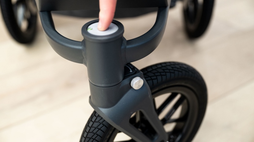 the wheel locking mechanism is color-coded, so you can tell from a...